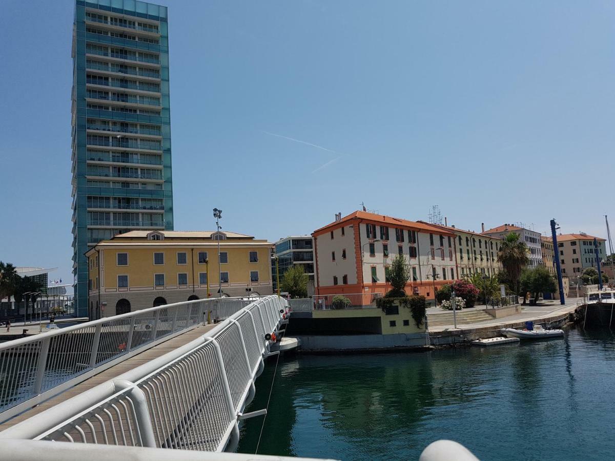 Villa Appuntamento Al Porto Savona Exterior foto